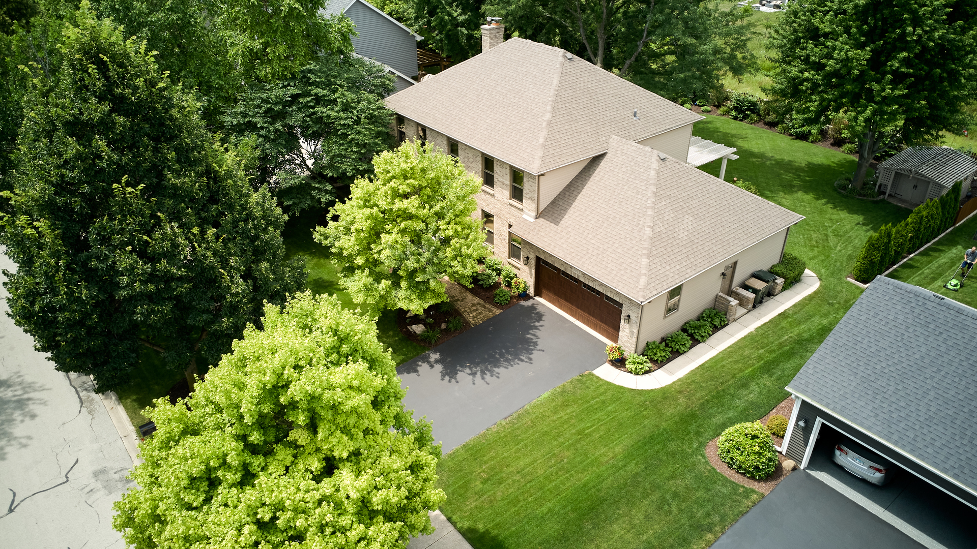 3919 Falcon Drive