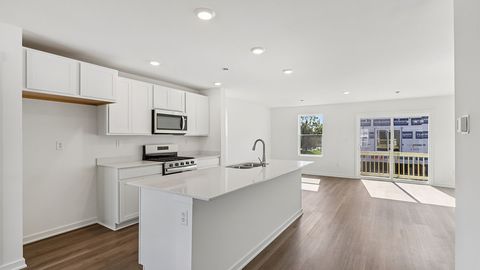 Tiny photo for 915 Briar Glen Court, Hampshire, IL 60140 (MLS # 12532188)