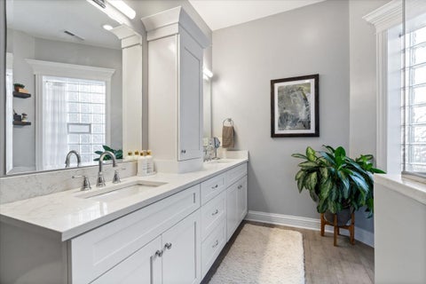 Tiny photo for 4346 S FORRESTVILLE Avenue, Chicago, IL 60653 (MLS # 12750572)