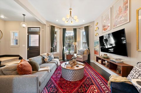 Tiny photo for 2710 N Sacramento Avenue, Chicago, IL 60647 (MLS # 12597943)