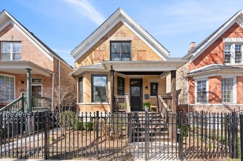 2710 N Sacramento Avenue Chicago IL 60647