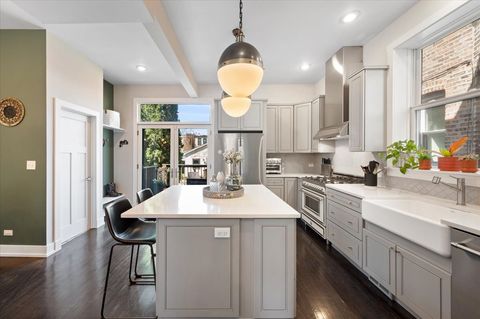 Tiny photo for 2710 N Sacramento Avenue, Chicago, IL 60647 (MLS # 12597943)