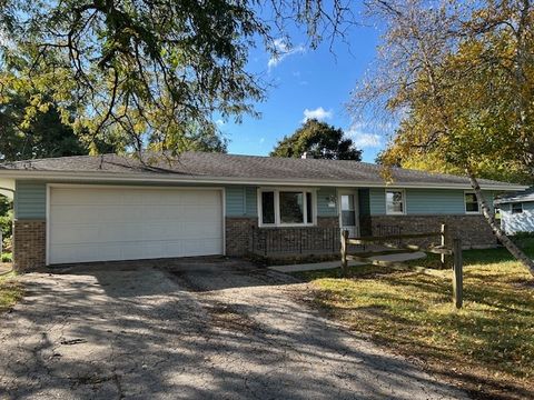 Photo of 2721 Cascade Drive, Rockford, IL 61109 (MLS # 12501070)