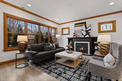 Tiny photo for 4546 N Knox Avenue, Chicago, IL 60630 (MLS # 12572656)