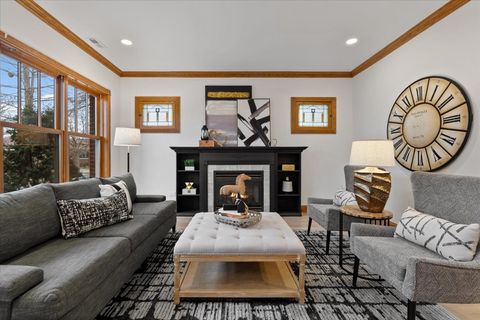 Tiny photo for 4546 N Knox Avenue, Chicago, IL 60630 (MLS # 12572656)