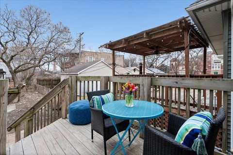 Tiny photo for 4546 N Knox Avenue, Chicago, IL 60630 (MLS # 12572656)