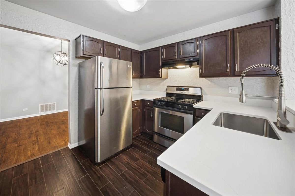 95 Midhurst Court 201D