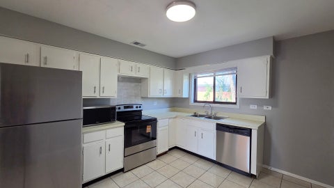 Tiny photo for 718 Cobblestone Circle #C, Glenview, IL 60025 (MLS # 12768011)