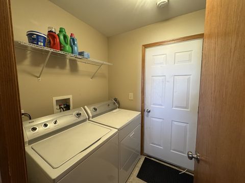 Tiny photo for 996 Como Circle, Hampshire, IL 60140 (MLS # 12580600)