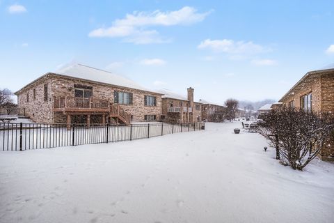 Tiny photo for 101 Rose Drive, Bloomingdale, IL 60108 (MLS # 12557499)