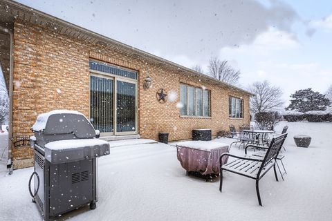 Tiny photo for 101 Rose Drive, Bloomingdale, IL 60108 (MLS # 12557499)