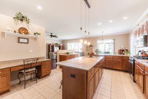 Tiny photo for 101 Rose Drive, Bloomingdale, IL 60108 (MLS # 12557499)