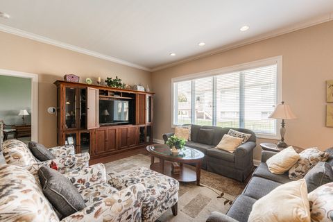 Tiny photo for 101 Rose Drive, Bloomingdale, IL 60108 (MLS # 12557499)