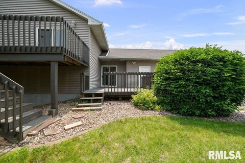 Tiny photo for 211 EAGLE RIDGE Road, Muscatine, IA 52761 (MLS # QC4264071)