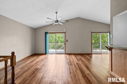 Tiny photo for 211 EAGLE RIDGE Road, Muscatine, IA 52761 (MLS # QC4264071)