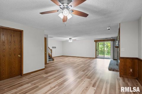 Tiny photo for 211 EAGLE RIDGE Road, Muscatine, IA 52761 (MLS # QC4264071)