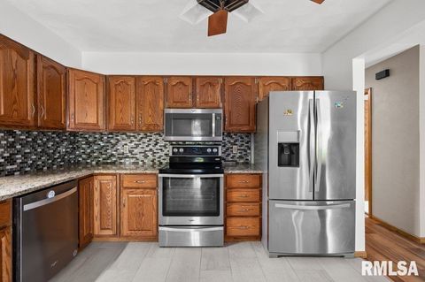 Tiny photo for 211 EAGLE RIDGE Road, Muscatine, IA 52761 (MLS # QC4264071)