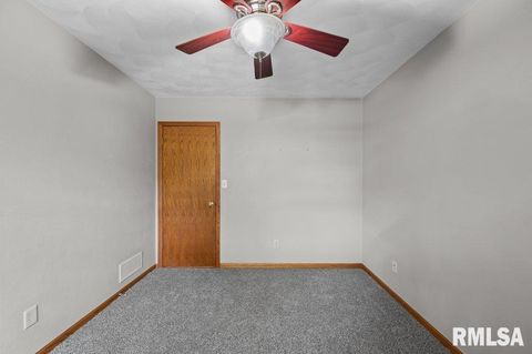 Tiny photo for 211 EAGLE RIDGE Road, Muscatine, IA 52761 (MLS # QC4264071)