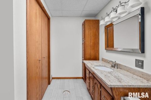 Tiny photo for 211 EAGLE RIDGE Road, Muscatine, IA 52761 (MLS # QC4264071)