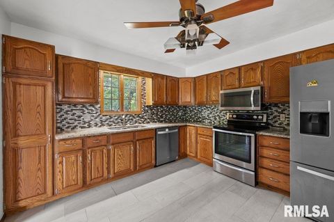 Tiny photo for 211 EAGLE RIDGE Road, Muscatine, IA 52761 (MLS # QC4264071)