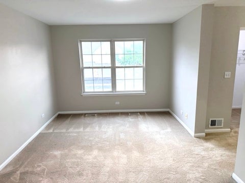 Tiny photo for 1530 E CHIVALRY Court, Palatine, IL 60074 (MLS # 12666332)