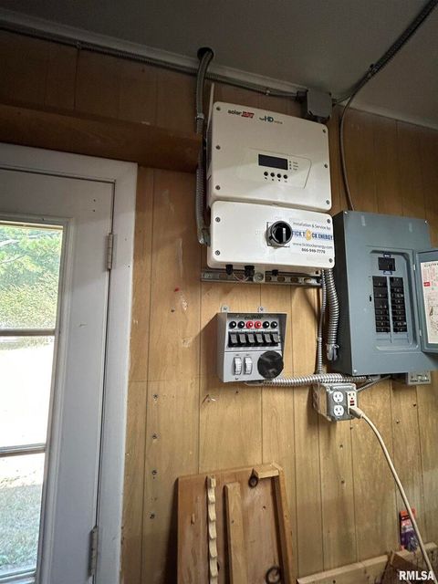 Tiny photo for 611 S TERRACE Drive, Carbondale, IL 62901 (MLS # EB459929)