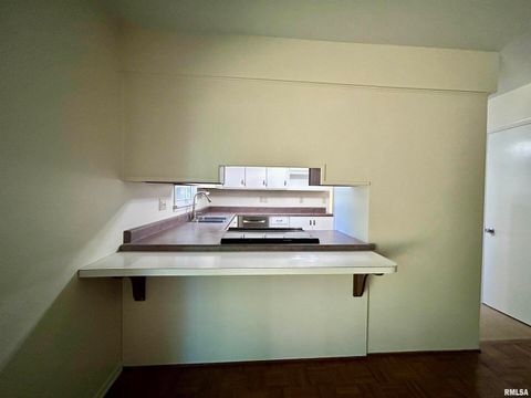 Tiny photo for 611 S TERRACE Drive, Carbondale, IL 62901 (MLS # EB459929)