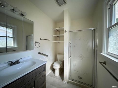 Tiny photo for 611 S TERRACE Drive, Carbondale, IL 62901 (MLS # EB459929)