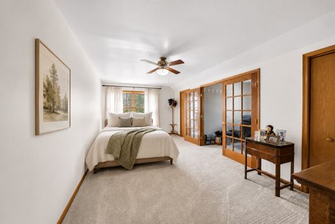 Tiny photo for 5 Deeke Court, Roselle, IL 60172 (MLS # 12606187)