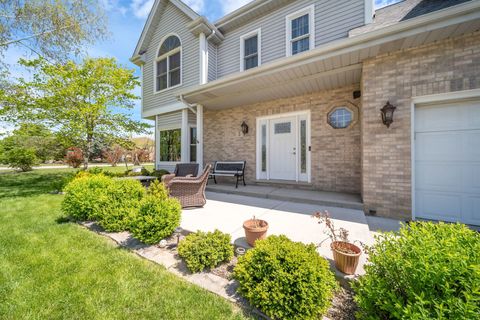 Tiny photo for 5 Deeke Court, Roselle, IL 60172 (MLS # 12606187)