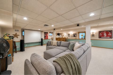 Tiny photo for 5 Deeke Court, Roselle, IL 60172 (MLS # 12606187)