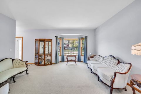 Tiny photo for 5 Deeke Court, Roselle, IL 60172 (MLS # 12606187)
