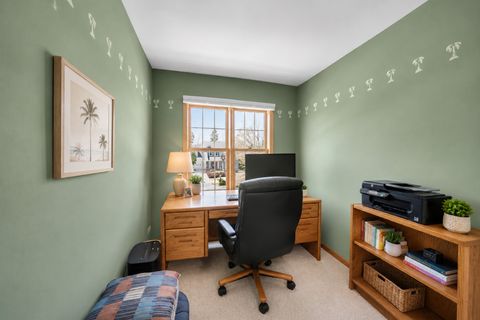 Tiny photo for 5 Deeke Court, Roselle, IL 60172 (MLS # 12606187)