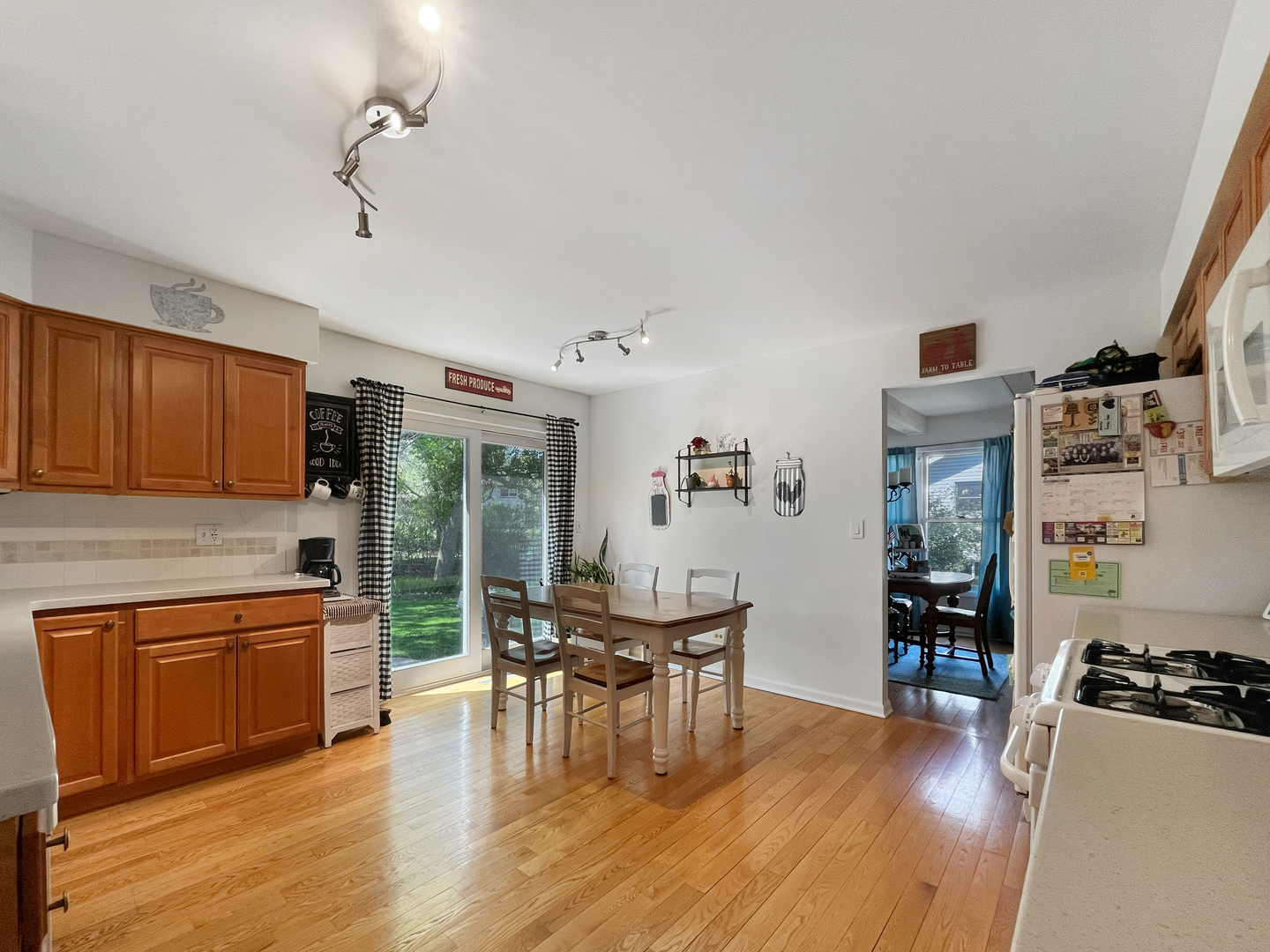 323 W Golf Road
