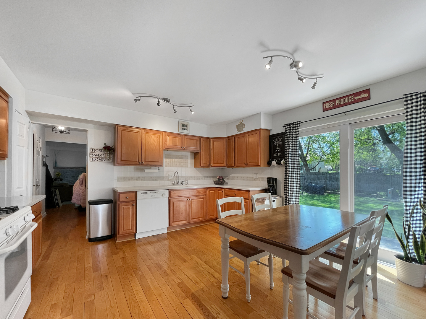 323 W Golf Road
