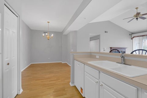 Tiny photo for 1731 Pavilion Way #505, Park Ridge, IL 60068 (MLS # 12755513)