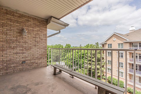 Tiny photo for 1731 Pavilion Way #505, Park Ridge, IL 60068 (MLS # 12755513)