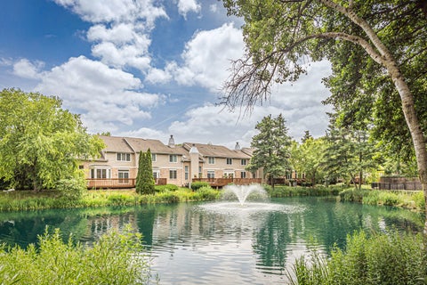 Tiny photo for 1731 Pavilion Way #505, Park Ridge, IL 60068 (MLS # 12755513)