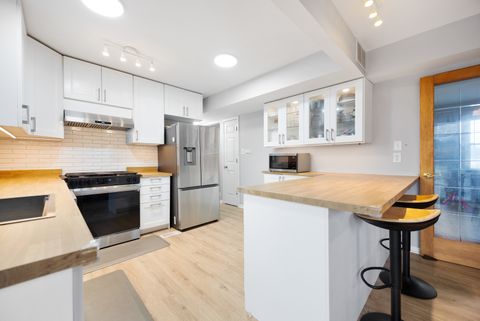 Tiny photo for 424 N Salem Drive, Schaumburg, IL 60194 (MLS # 12583546)