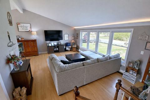 Tiny photo for 1303 E Ironwood Drive, Mount Prospect, IL 60056 (MLS # 12606155)