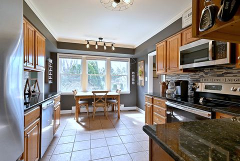 Tiny photo for 1303 E Ironwood Drive, Mount Prospect, IL 60056 (MLS # 12606155)