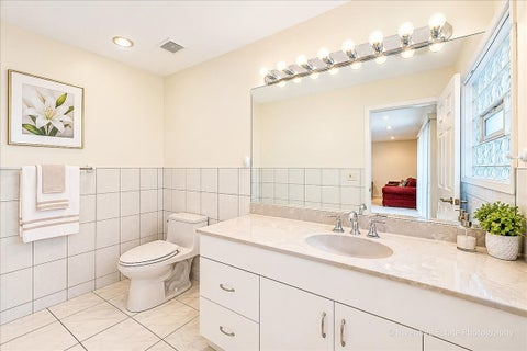 Tiny photo for 9938 N Huber Lane, Niles, IL 60714 (MLS # 12755598)