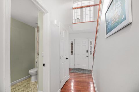 Tiny photo for 1352 Laurel Oaks Drive, Streamwood, IL 60107 (MLS # 12582345)