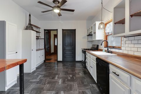 Tiny photo for 305 W Boundary Street, Stanford, IL 61774 (MLS # 12494344)