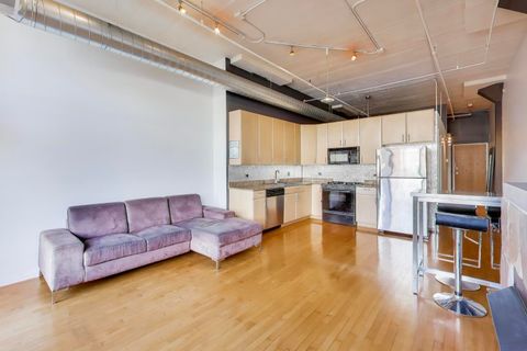 Tiny photo for 1601 S Michigan Avenue #304, Chicago, IL 60616 (MLS # 12578048)
