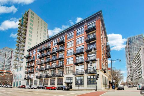 Tiny photo for 1601 S Michigan Avenue #304, Chicago, IL 60616 (MLS # 12578048)