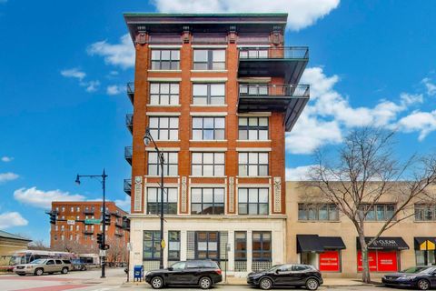 Tiny photo for 1601 S Michigan Avenue #304, Chicago, IL 60616 (MLS # 12578048)