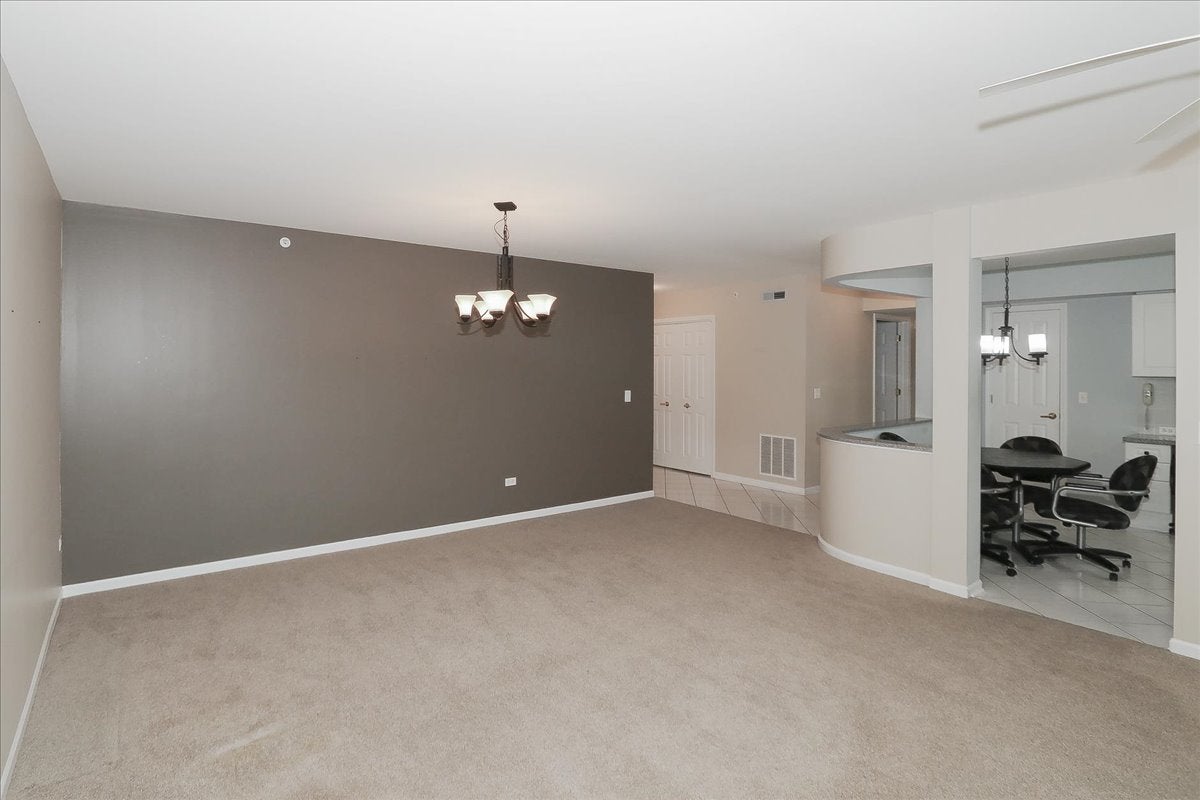 740 Creekside Drive 501