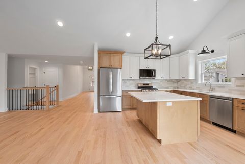 Tiny photo for 24621 Kaylee Street, Shorewood, IL 60404 (MLS # 12620542)