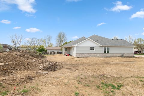 Tiny photo for 24621 Kaylee Street, Shorewood, IL 60404 (MLS # 12620542)